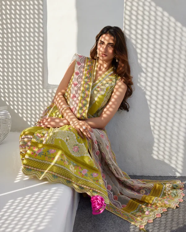 Faiza Saqlain Liliana Luxury Lawn'24 By Estera - Image 4