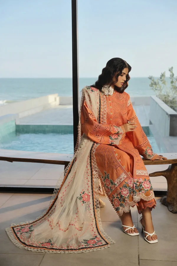 Xuri - Luxury Lawn '24 - Maryam Hussain - Image 3