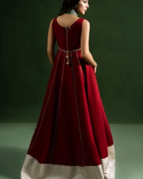 Zainab Salman Luna Festive Enchanting Rose