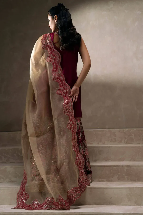 Zainab Salman Luna Festive Frosty Pink