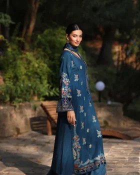 Noor By Saadia Asad Winter Shawl D8