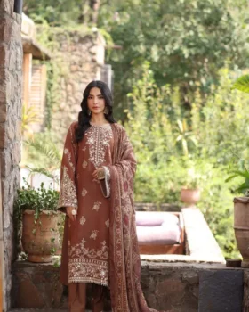 Noor By Saadia Asad Winter Shawl D9