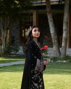 Zaha Winter 24 Nayab (ZW24-09)