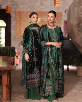 Noor By Saadia Asad Winter Shawl D11