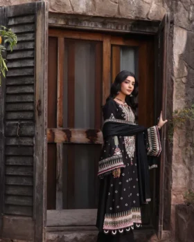 Noor By Saadia Asad Winter Shawl D5