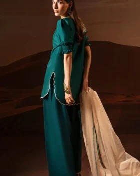 Zainab Salman Crystique Silk | Kaitoke Pines