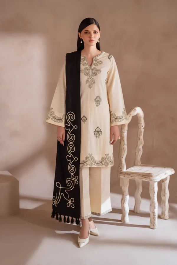 UE-361 Embroidered Khaddar | Iznik