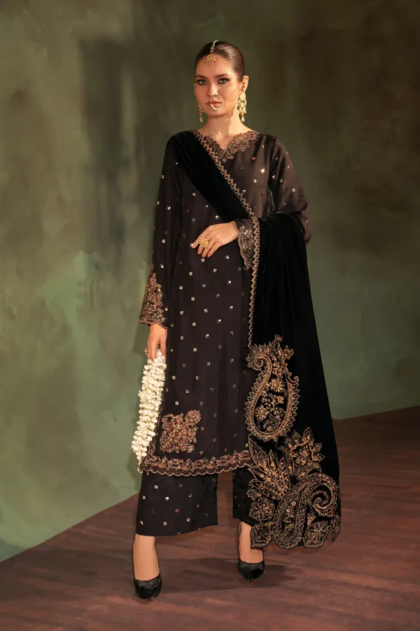 IV-44 Embroidered Velvet | Iznik