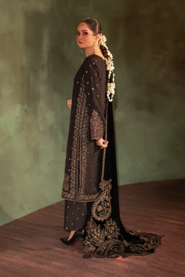 IV-44 Embroidered Velvet | Iznik