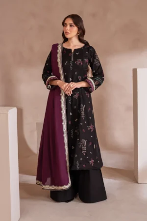 UE-363 Embroidered Khaddar | Iznik