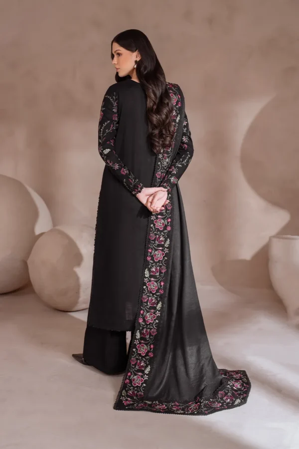 UE-380 Embroidered Khaddar | Iznik