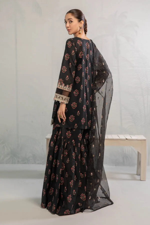 Maria B Embroidered Lawn Suit | DW-EA23-06R1