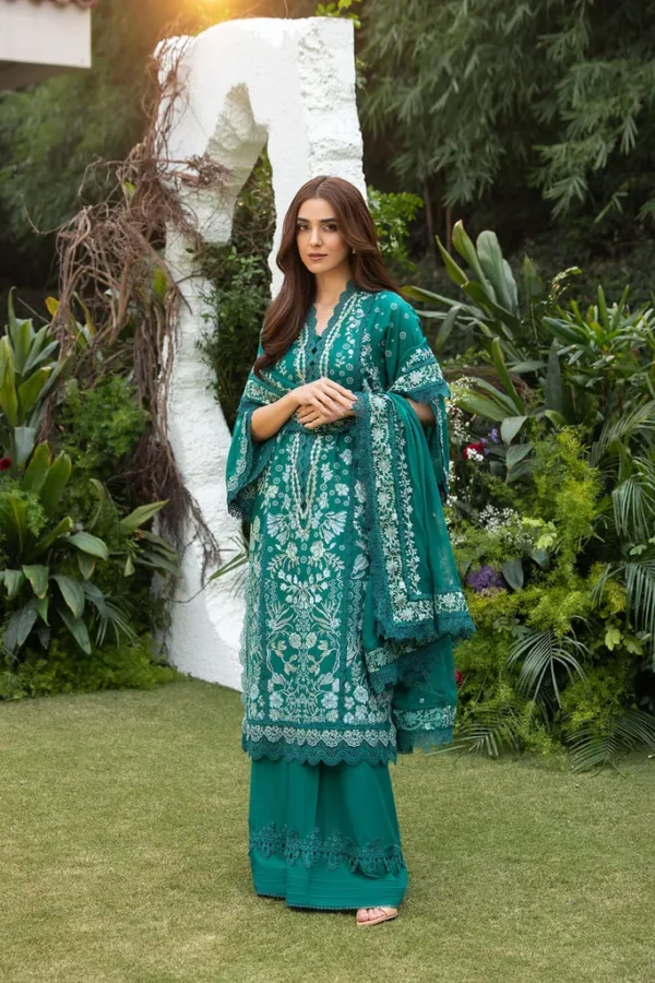 Sobia Nazir Luxury Lawn Design 8B