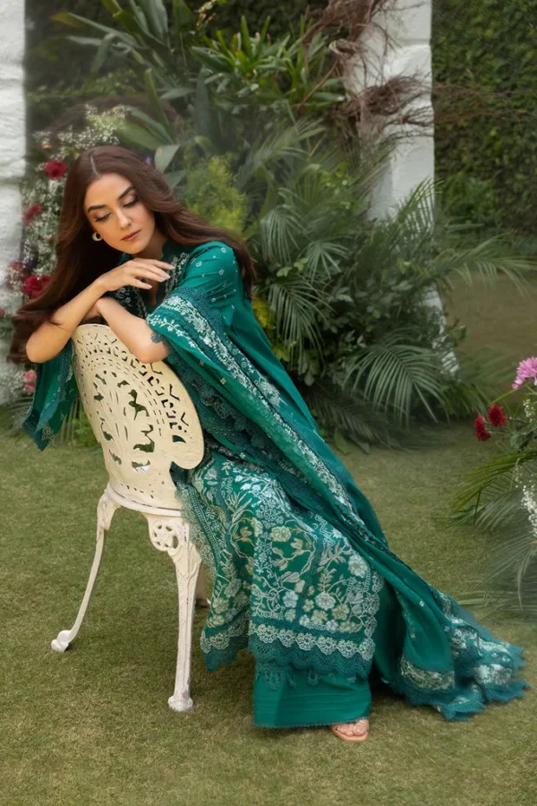 Sobia Nazir Luxury Lawn Design 8B