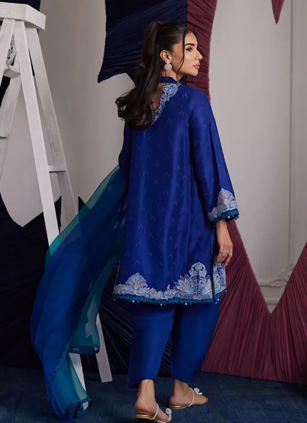 Alizan Azure by Farah Talib Aziz Luna Eid 25