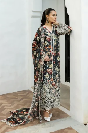 Zainab Chottani Chikankari