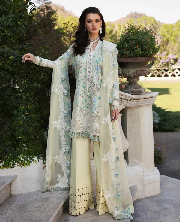 Republic Eid Luxury Lawn - D8-A - Zuri