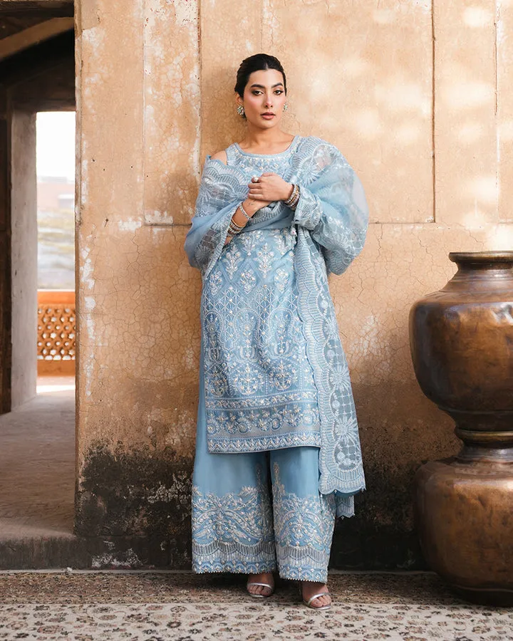 Faiza Saqlain Zimmal - Yulia