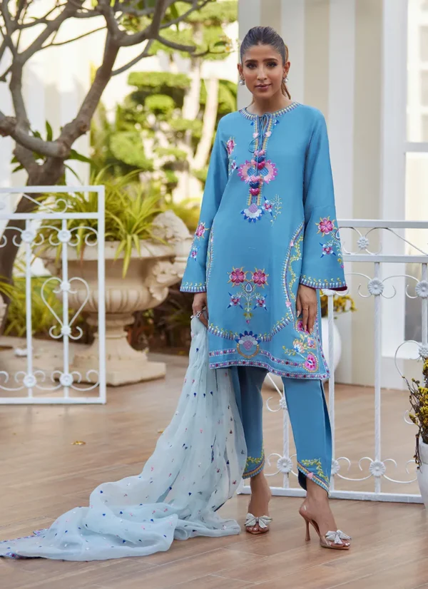 Farah Talib Aziz Tara Eid Luxe 25 - Nyssa