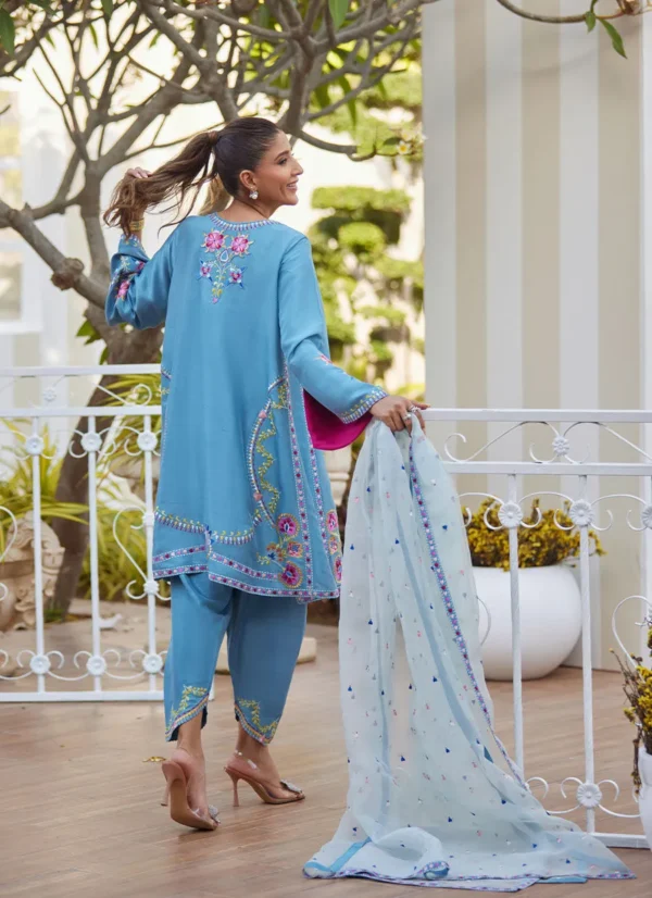 Farah Talib Aziz Tara Eid Luxe 25 - Nyssa