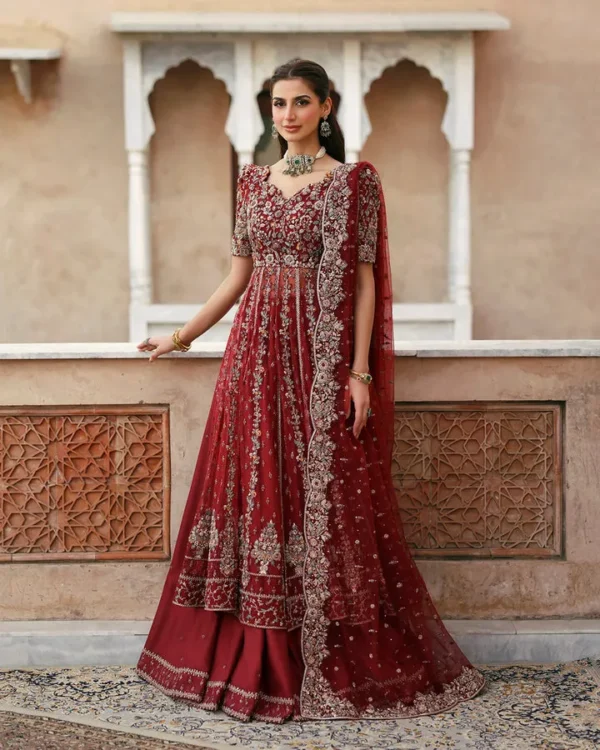 Faiza Saqlain Aveira - Zelia