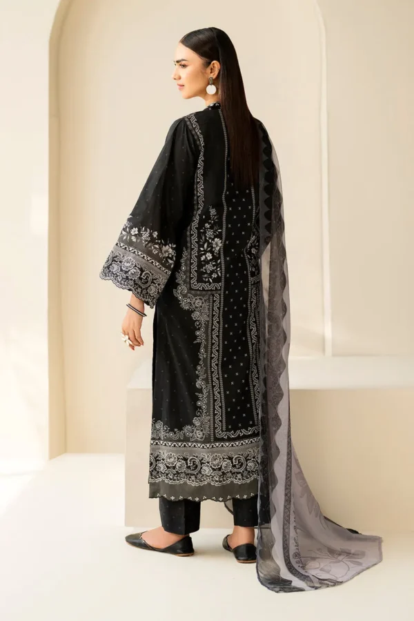 Baroque Digital Printed Lawn UF-4205