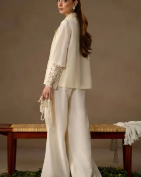 Mohsin Naveed Ranjha Chai Coffee Prets - Lumira