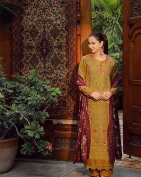 Maryam Hussain Winter Shawl 25 - Soz