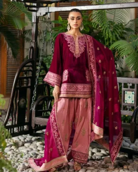 Zainab Chottani Velvet - Rubi