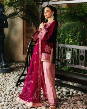 Zainab Chottani Velvet - Rubi