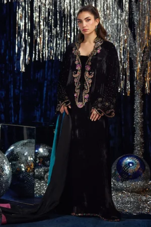 Farah Talib Aziz Velvet Fete - Nori Black Kaftan
