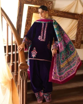 Zainab Chottani Velura Velvet Edit 25 - Saphir Farshi