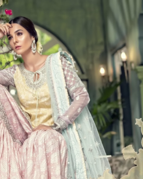 Best Engagement Dresses for Brides