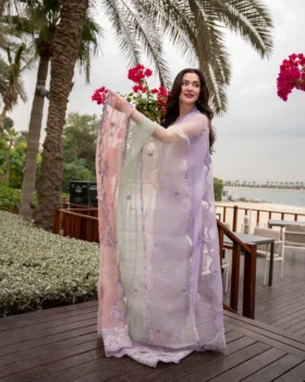 Faiza Saqlain Aya Luxury Lawn 26 - Suela