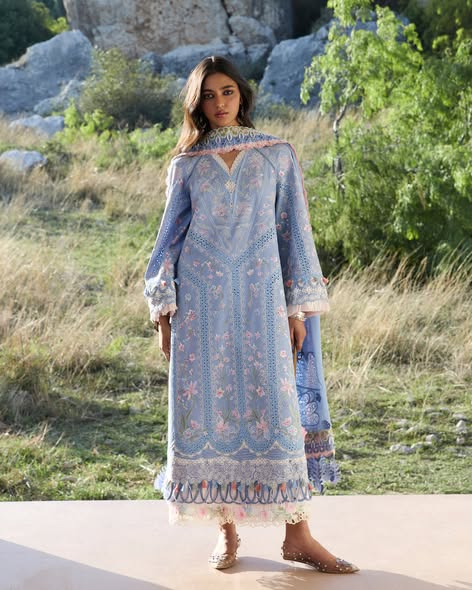 Suffuse Summer Lawn 26 - Elani