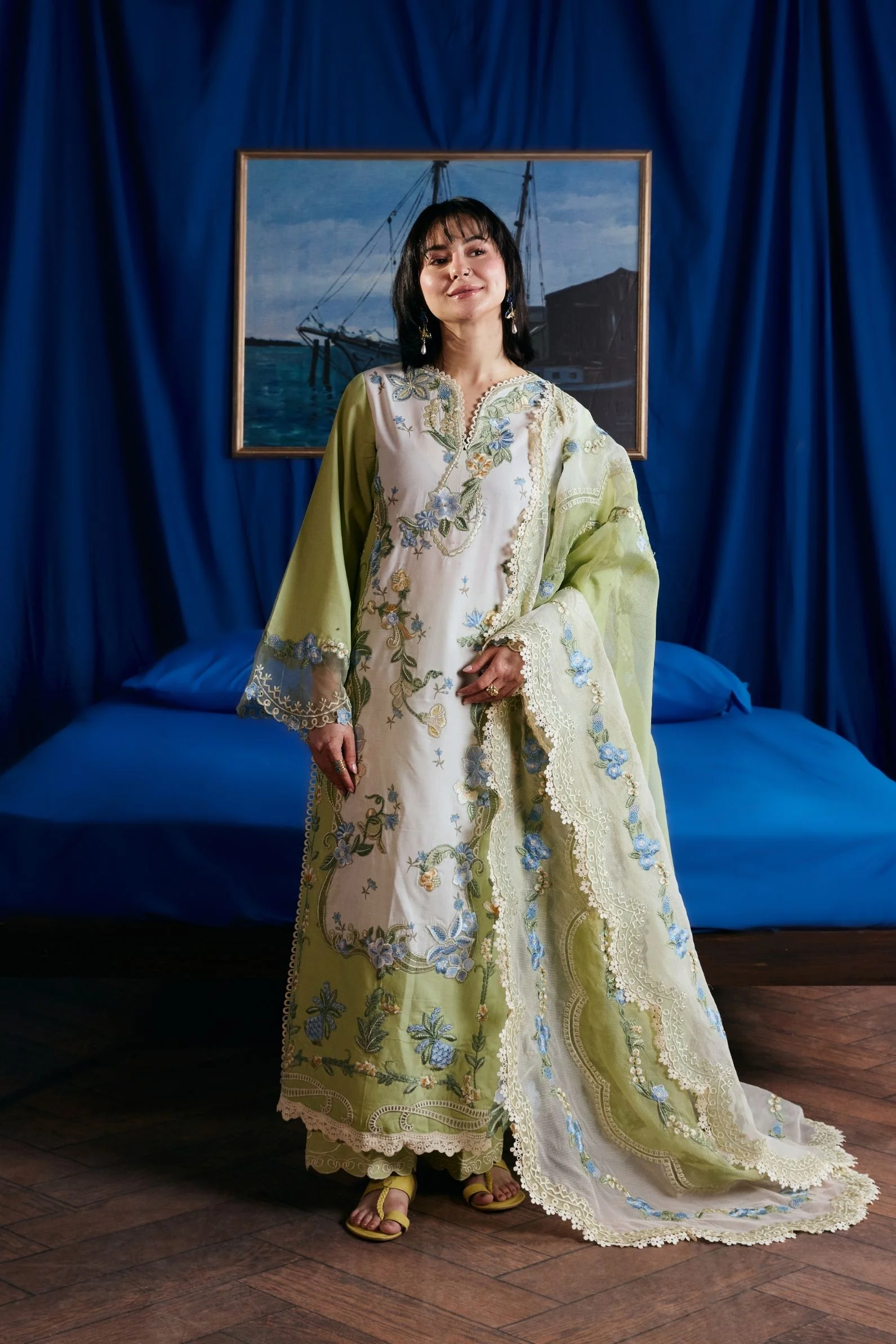 Maryam Hussain Luxury Lawn 26 - Dimple