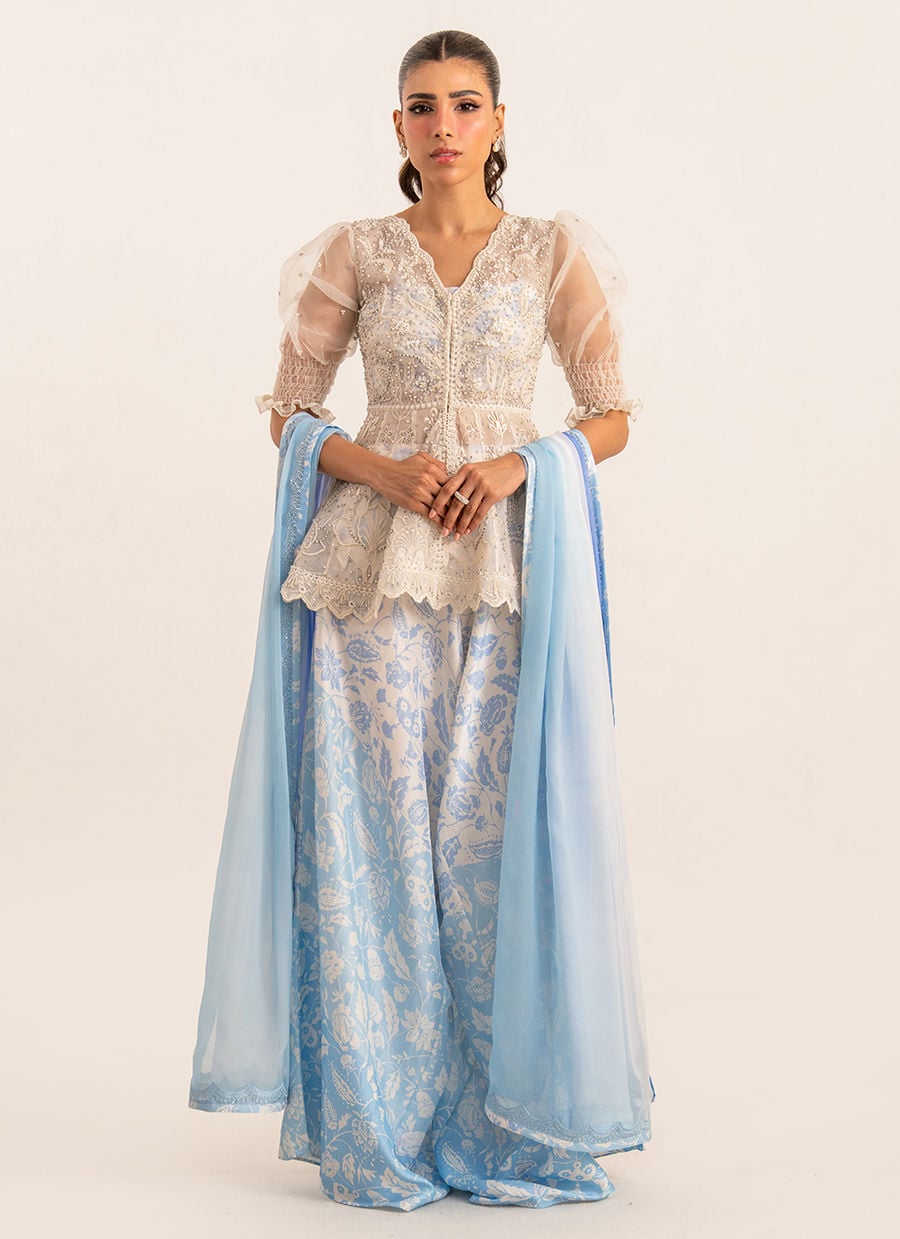 Farah Talib Aziz Lea Luxe – Luca