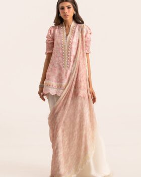 Farah Talib Aziz Lea Luxe - Alexia